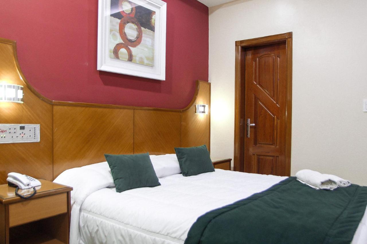 Capri Hotel Duque de Caxias Eksteriør bilde
